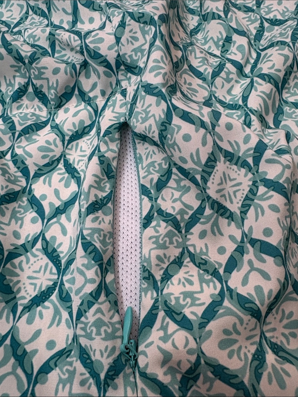 Ascend Teal and White Sleeveless Collared Blouse - Picture 13 of 13